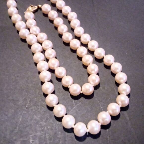 Monet Hand Knotted Cream Faux Pearl Necklace Bracelet Demi Set - Picture 4 of 4